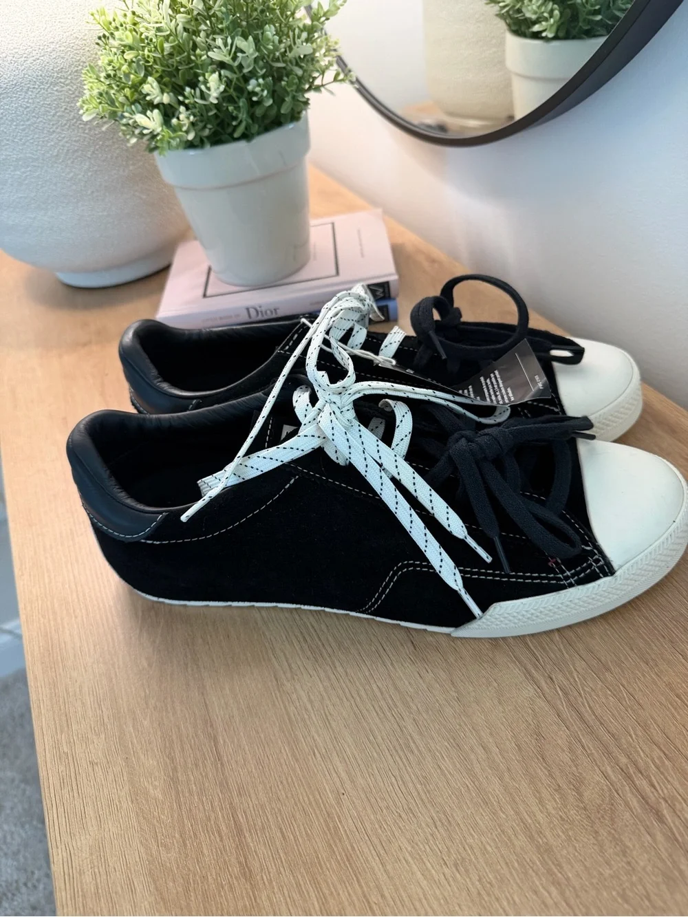 Converse Chuck Lo Pro Black Suede Low-Top Sneakers